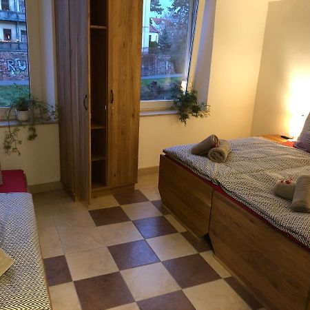 Kl17 Ostel Doebeln Hostel Bagian luar foto