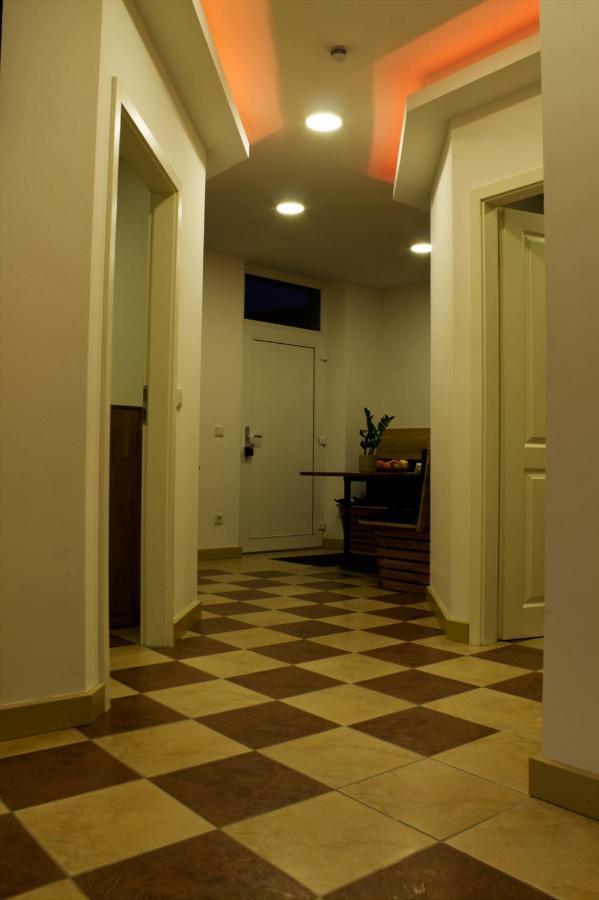 Kl17 Ostel Doebeln Hostel Bagian luar foto
