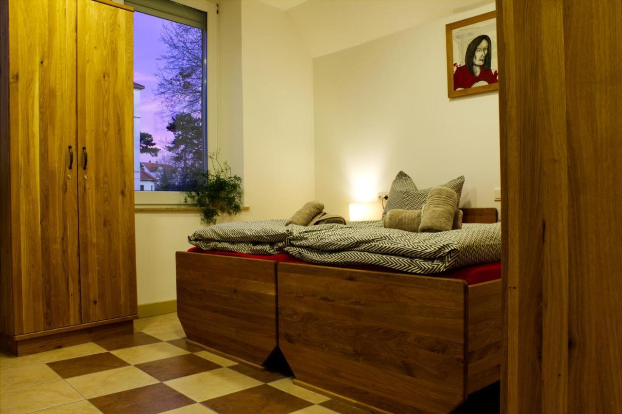 Kl17 Ostel Doebeln Hostel Bagian luar foto